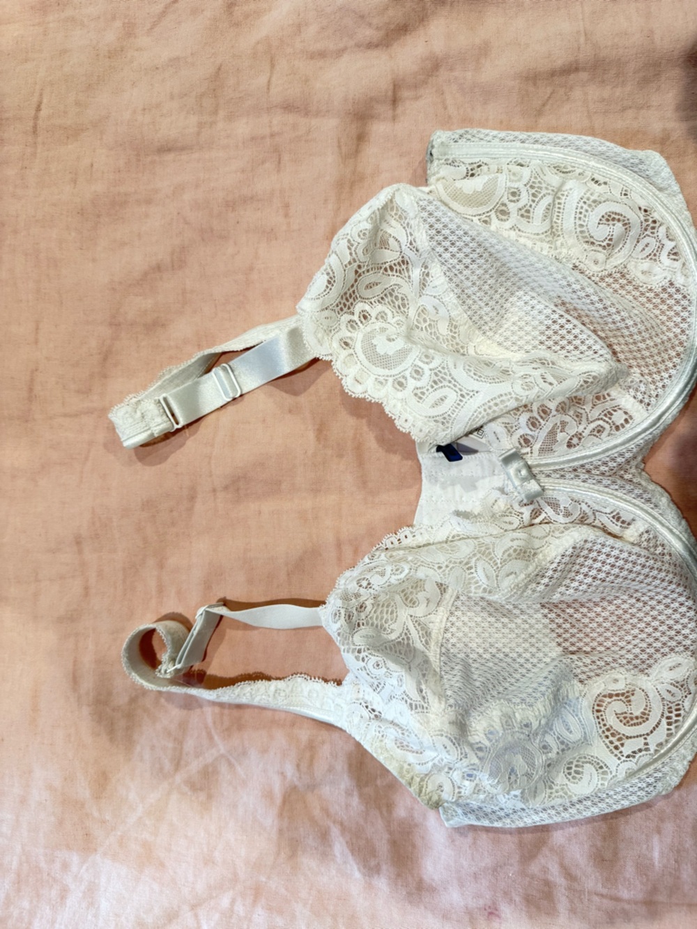 Maison Lejaby White Lace Full-Coverage Underwire Bra — Women Intimates